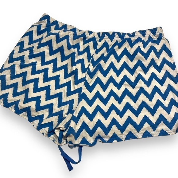 Nautica Chevron Shorts Size Medium Blue And White Drawstring Waist. - Picture 2 of 7